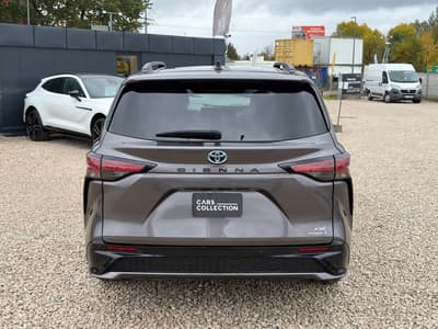 Toyota Sienna 2022 — zdjecie 4 z 22