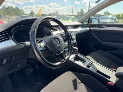 Volkswagen Passat Variant 2015 — zdjecie 10 z 20