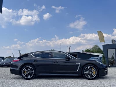 Porsche Panamera Turbo 2010 — zdjecie 3 z 22