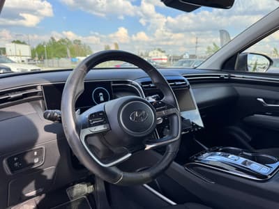 Hyundai Tucson 2022 — zdjecie 10 z 19