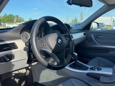 BMW 325I XDRIVE 2011 — zdjecie 10 z 18