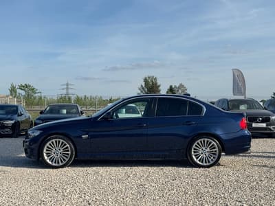 BMW 325I XDRIVE 2011 — zdjecie 7 z 18