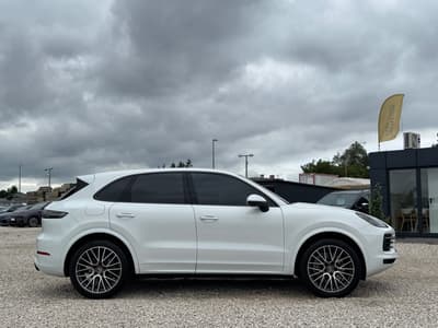 Porsche Cayenne 2022 — zdjecie 3 z 23