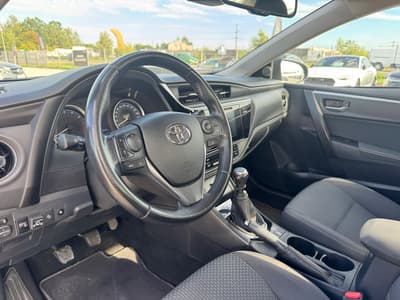 Toyota Corolla 2018 — zdjecie 10 z 18