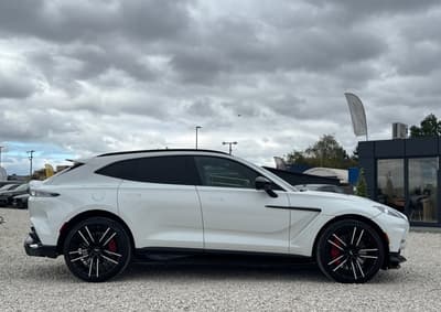 Aston Martin DBX 707 2022 — zdjecie 2 z 20
