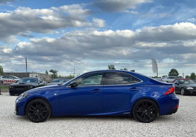 Lexus IS 2020 — zdjecie 7 z 19