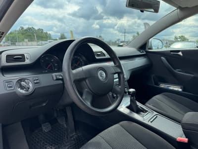 Volkswagen Passat 2006 — zdjecie 10 z 18