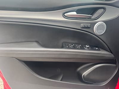 Alfa Romeo Stelvio 2020 — zdjecie 10 z 21