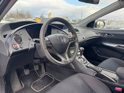 Honda Civic 2009 — zdjecie 10 z 20