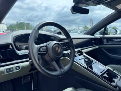 Porsche Panamera 4 E-Hybrid 2024 — zdjecie 10 z 25