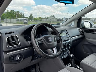 Seat Alhambra 2011 — zdjecie 10 z 17
