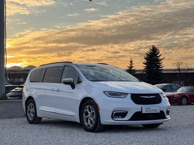 Chrysler Pacifica 2023 — zdjecie 2 z 26