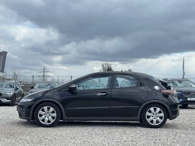 Honda Civic 2009 — zdjecie 7 z 20