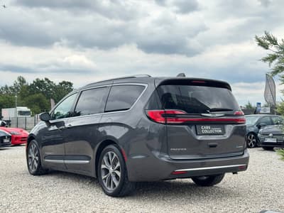 Chrysler Pacifica 2022 — zdjecie 6 z 27