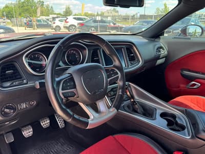 Dodge Challenger 2017 — zdjecie 10 z 18
