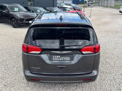 Chrysler Voyager 2021 — zdjecie 5 z 21