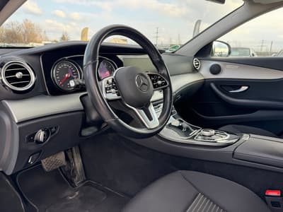 Mercedes E-klasa 2020 — zdjecie 10 z 22