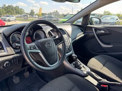 Opel Astra 2015 — zdjecie 10 z 17