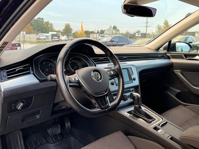 Volkswagen Passat Variant 2015 — zdjecie 10 z 19