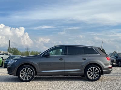 Audi Q7 2018 — zdjecie 7 z 26