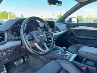Audi SQ5 2018 — zdjecie 10 z 23