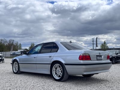 BMW Seria 7 2001 — zdjecie 6 z 22