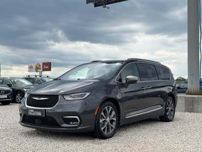Chrysler Pacifica 2022 — zdjecie 8 z 27