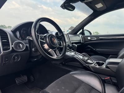 Porsche Cayenne 2016 — zdjecie 10 z 22