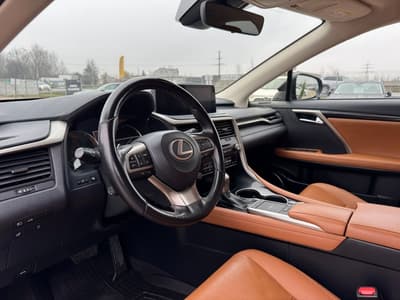 Lexus RX 2021 — zdjecie 9 z 21