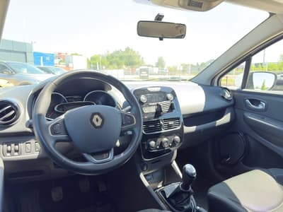 Renault Clio 2018 — zdjecie 10 z 17