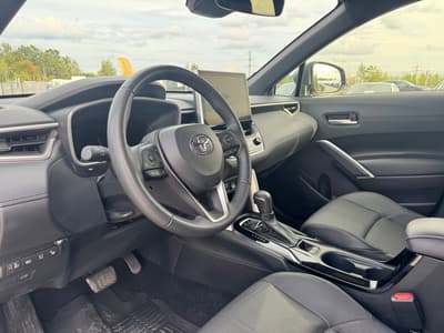 Toyota Corolla Cross 2023 — zdjecie 10 z 20