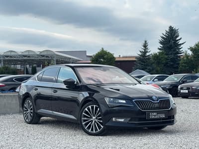 Skoda Superb 2019 — zdjecie glowne, na sprzedaz w Cars Collection Warszawa