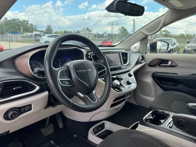 Chrysler Voyager 2021 — zdjecie 10 z 21